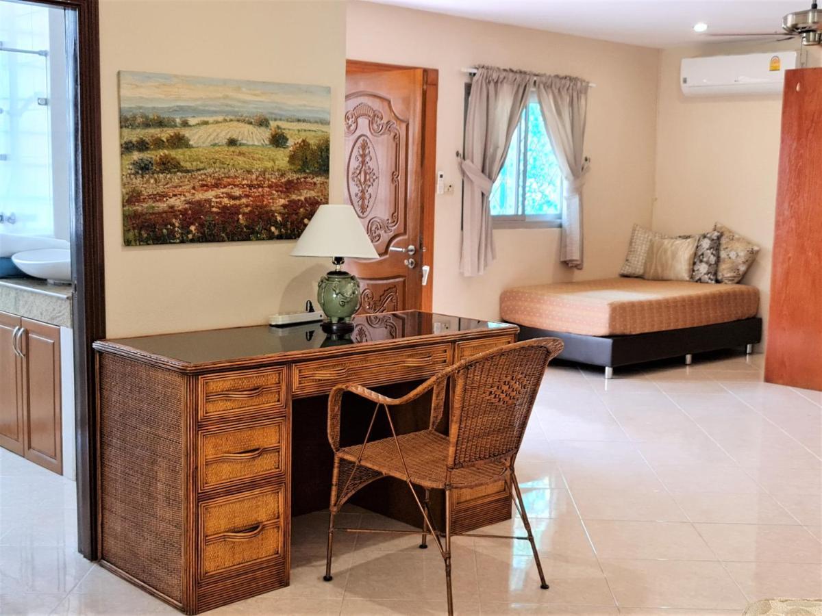 Butterfly Garden Boutique Residence: Luxury Apartments with Spa Baths Pattaya Exterior photo