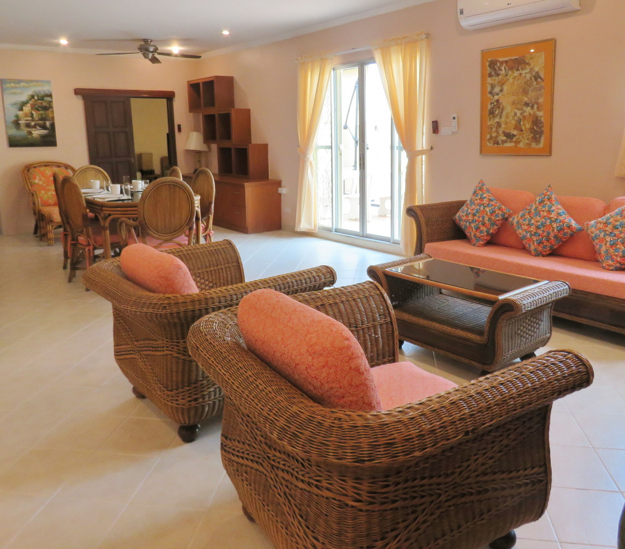 Butterfly Garden Boutique Residence: Luxury Apartments with Spa Baths Pattaya Exterior photo